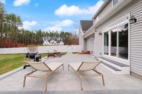 26 Snow Lane Hollis NH 03049