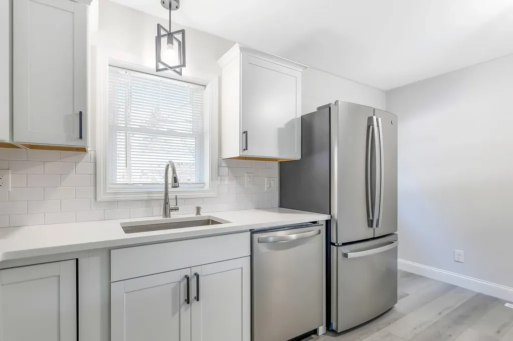 2 Mulberry Street Windham NH 03087