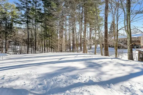 2 Mulberry Street Windham NH 03087