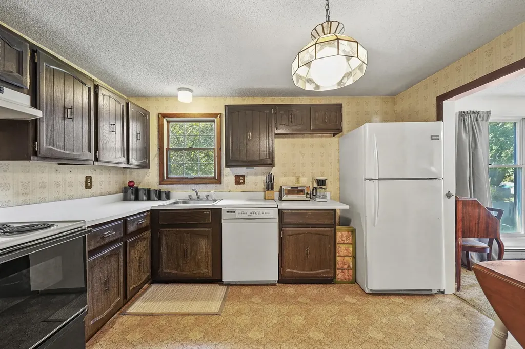 40 Opal Avenue Portsmouth NH 03801