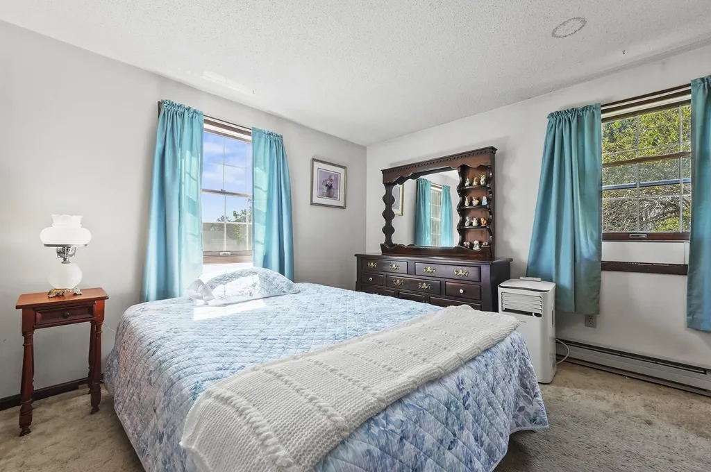 40 Opal Avenue Portsmouth NH 03801