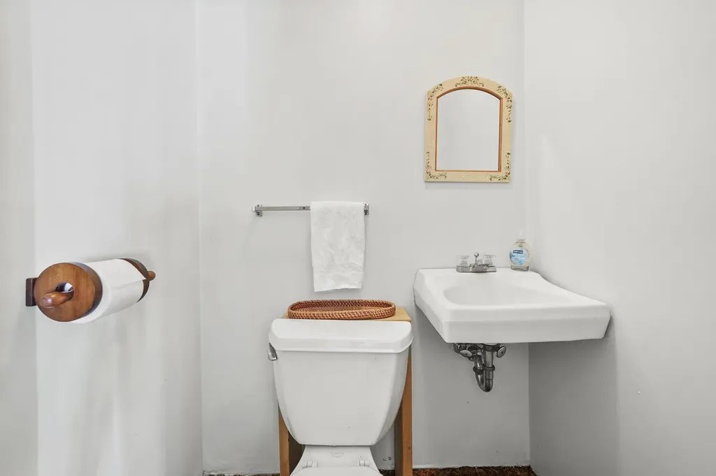 40 Opal Avenue Portsmouth NH 03801