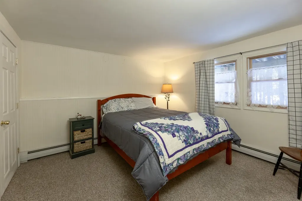 107 Jay Hill Road Hartford VT 05059