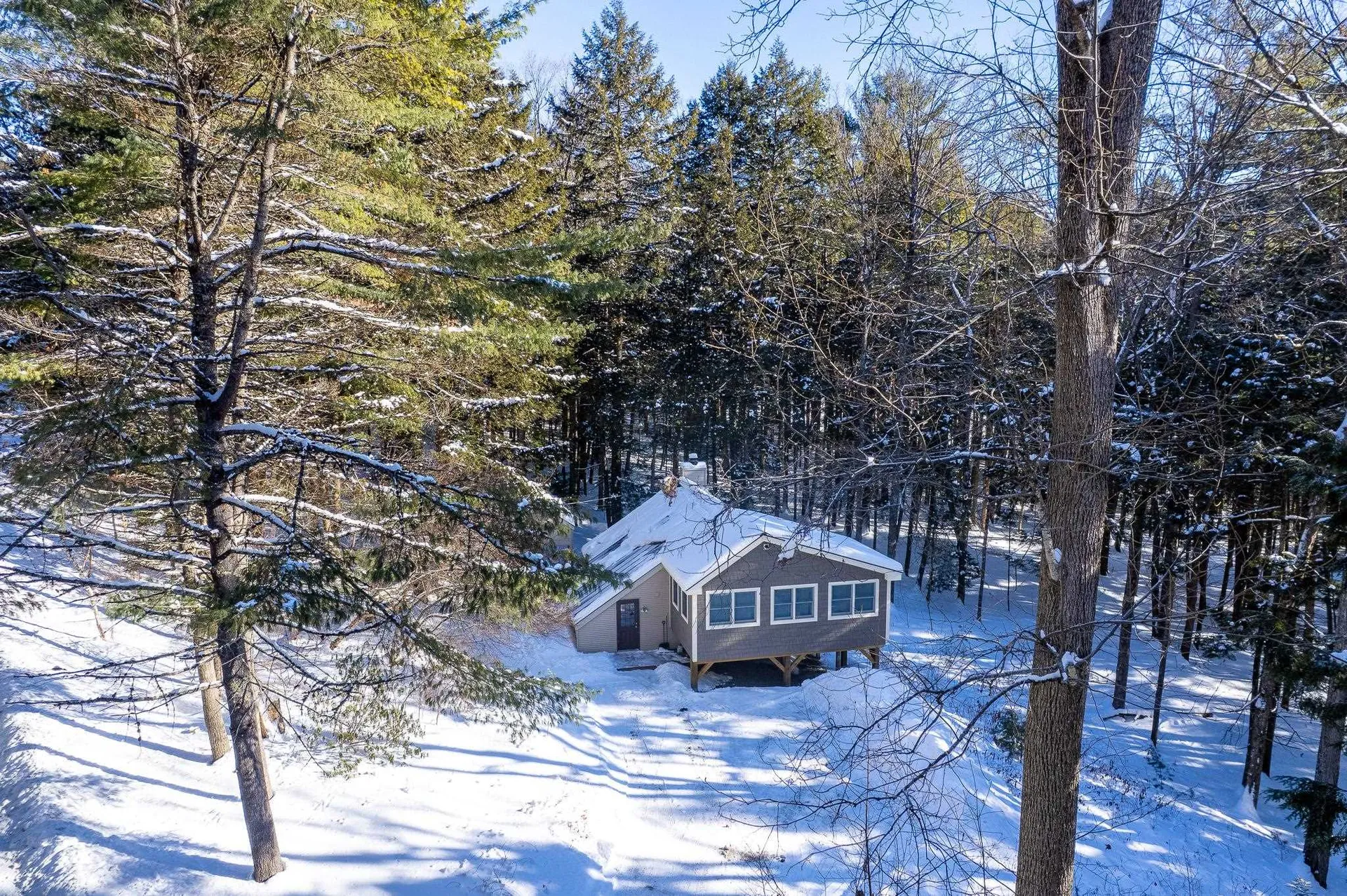 107 Jay Hill Road Hartford VT 05059