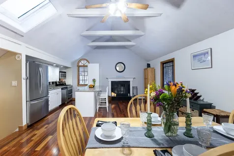 107 Jay Hill Road Hartford VT 05059