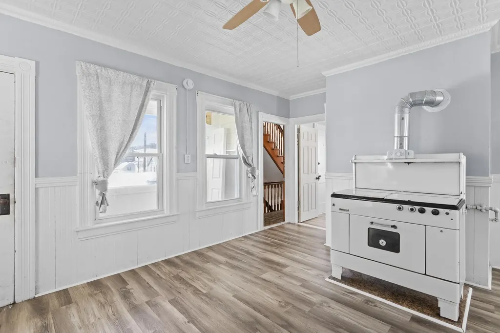 214 Bremer Street Manchester NH 03102