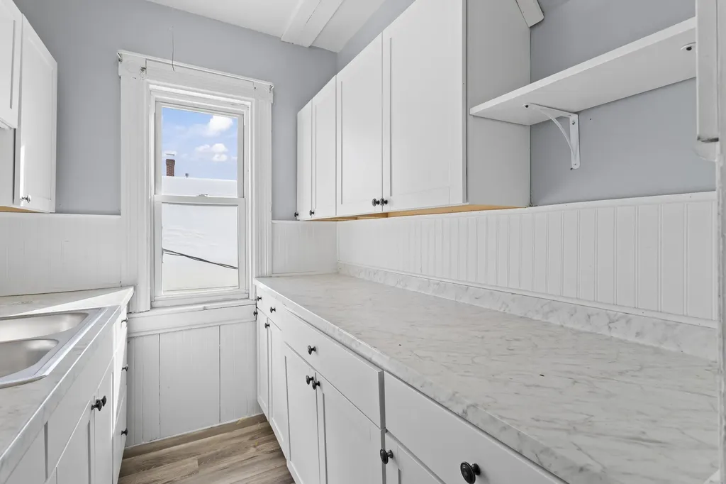 214 Bremer Street Manchester NH 03102