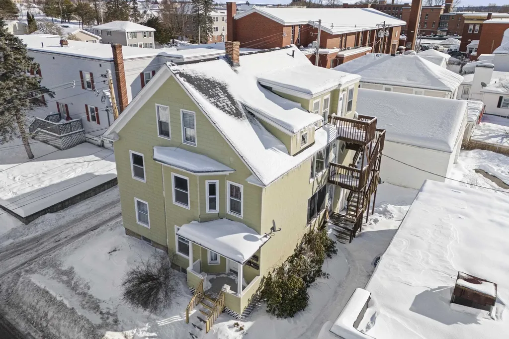 214 Bremer Street Manchester NH 03102