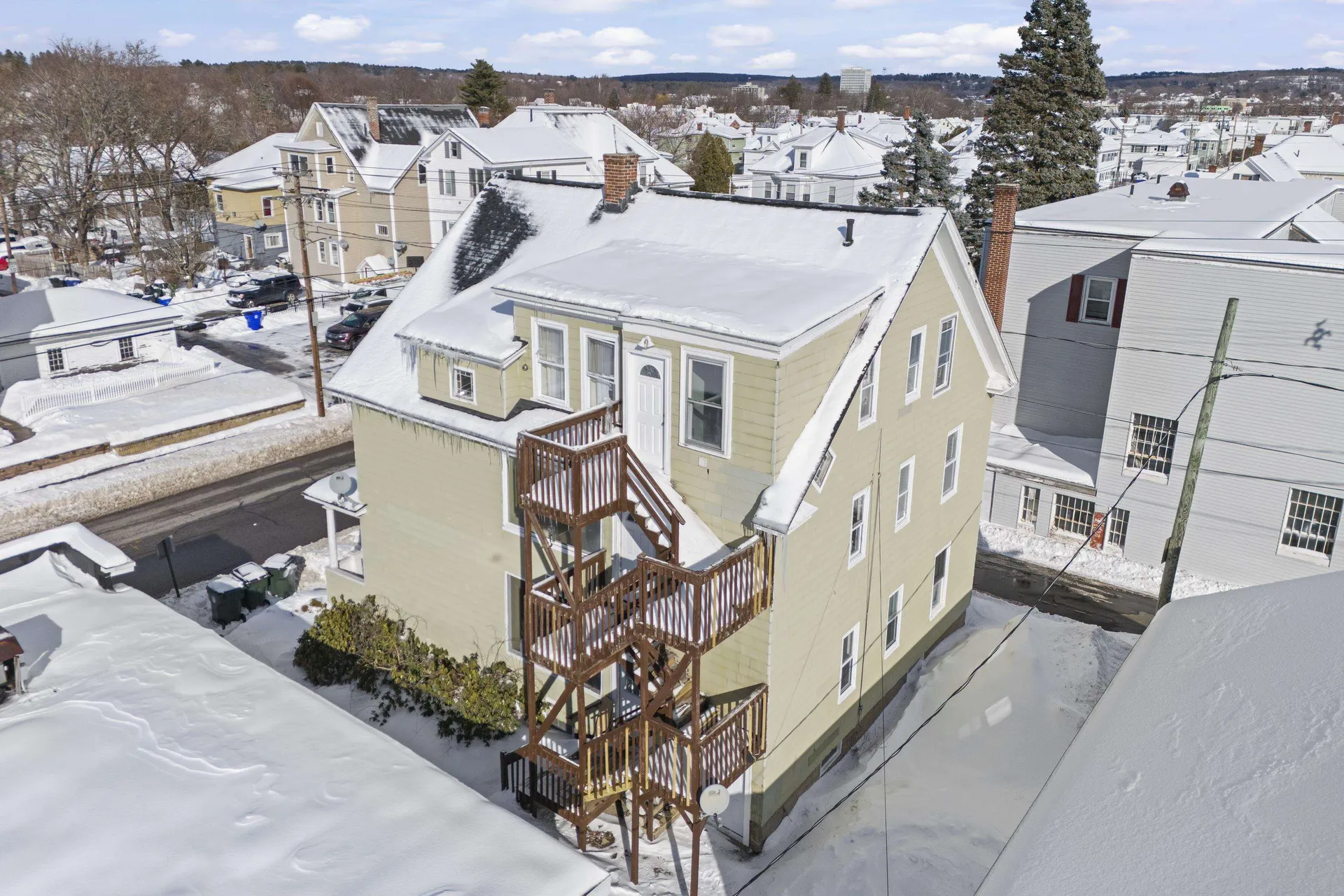 214 Bremer Street Manchester NH 03102