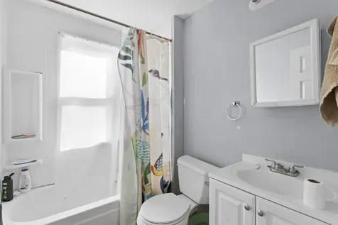 214 Bremer Street Manchester NH 03102