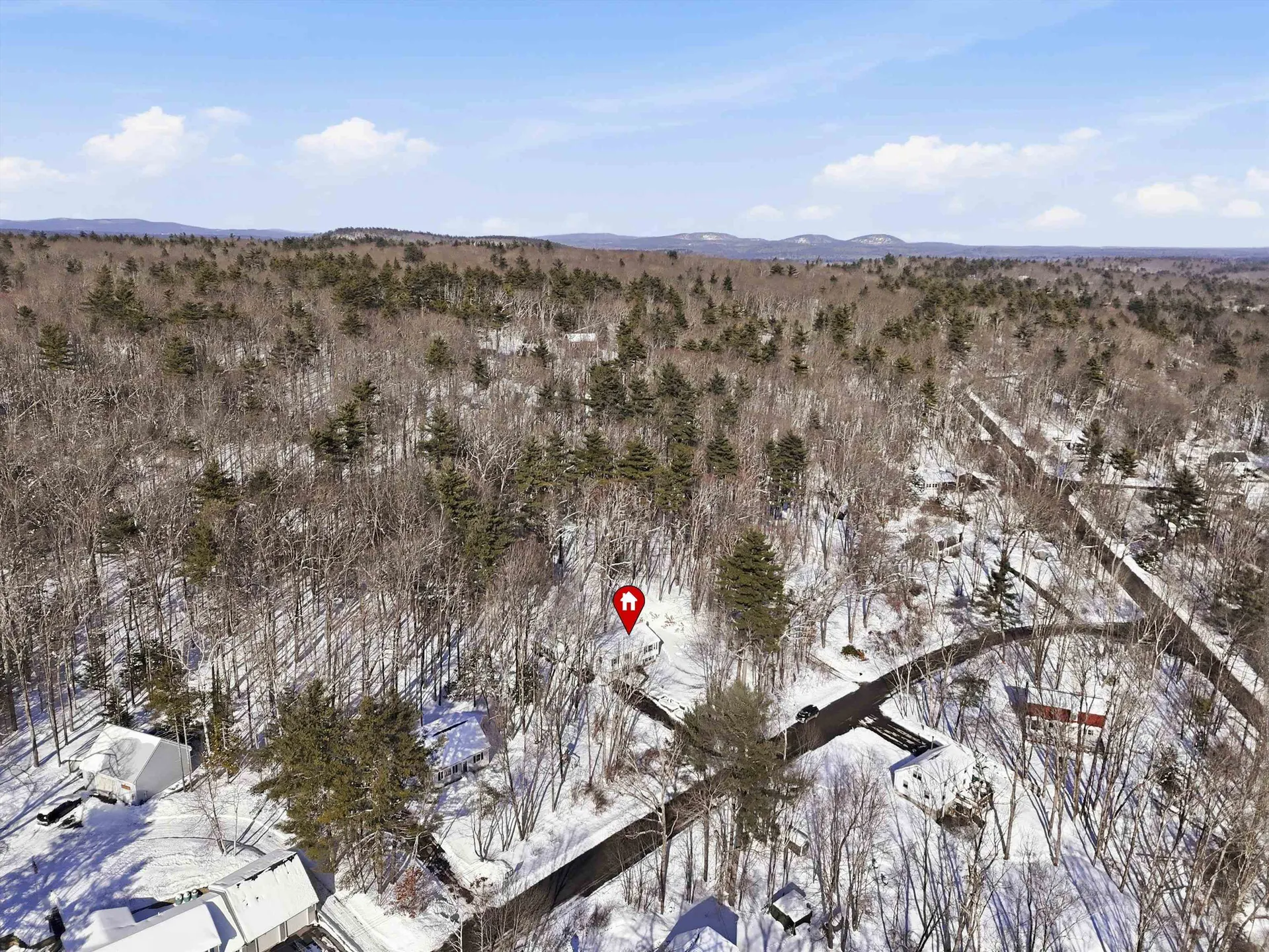 5 Richard Court Raymond NH 03077