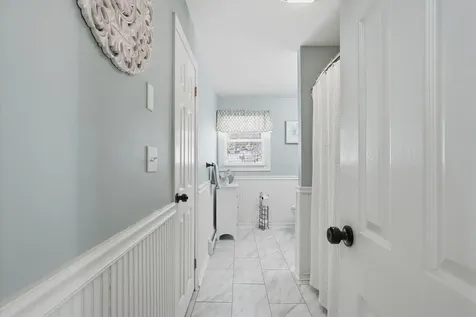 5 Richard Court Raymond NH 03077