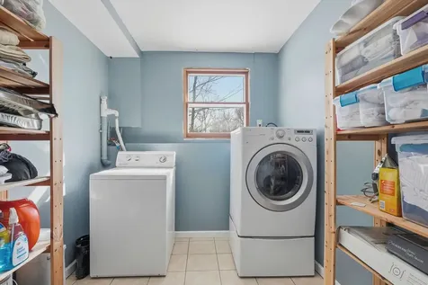 5 Richard Court Raymond NH 03077