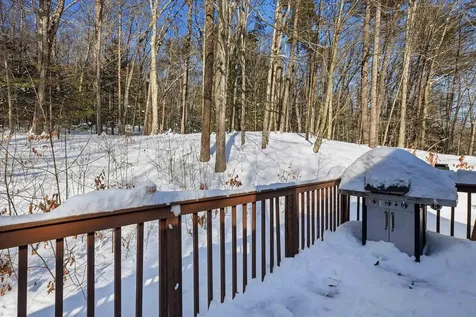 5 Richard Court Raymond NH 03077