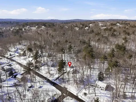 5 Richard Court Raymond NH 03077