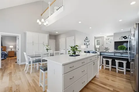 47 Clover Lane Londonderry NH 03053