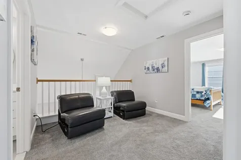 47 Clover Lane Londonderry NH 03053