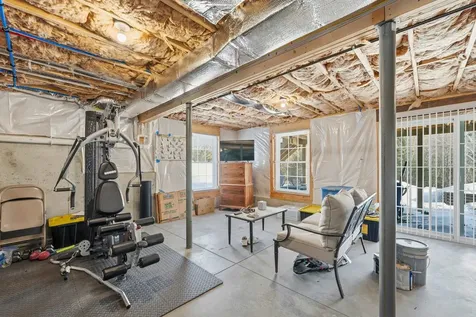 47 Clover Lane Londonderry NH 03053