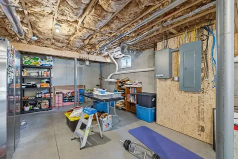 47 Clover Lane Londonderry NH 03053