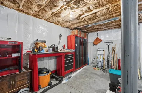 47 Clover Lane Londonderry NH 03053