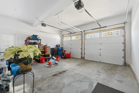 47 Clover Lane Londonderry NH 03053