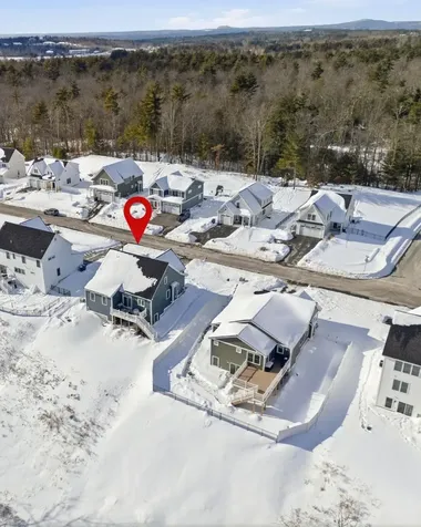 47 Clover Lane Londonderry NH 03053