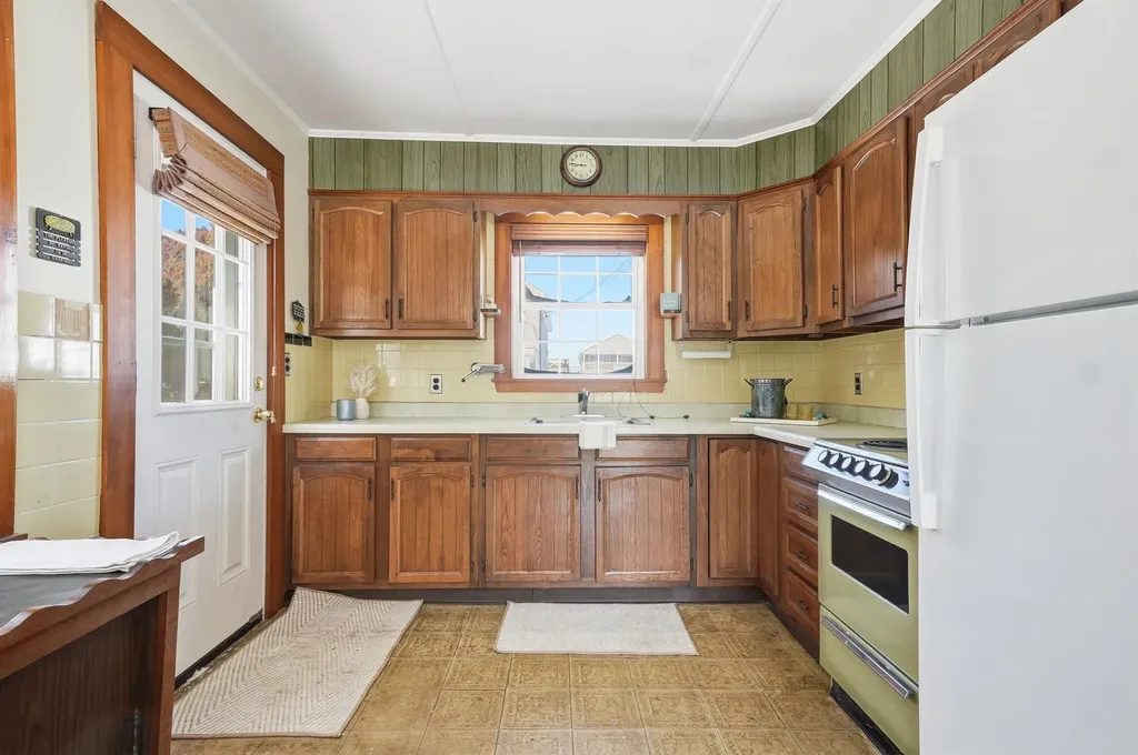 3 Tyngsboro Street Seabrook NH 03874