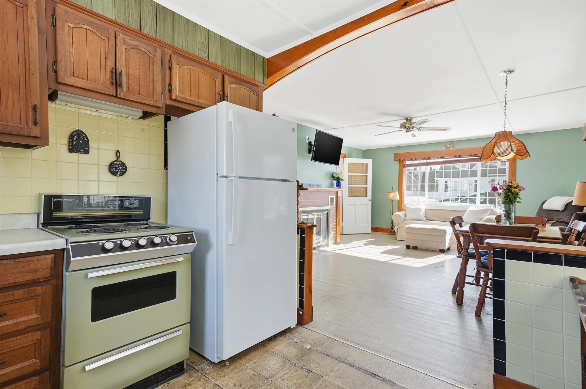 3 Tyngsboro Street Seabrook NH 03874