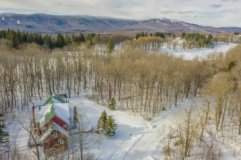 26 Spring Hill Road Dover VT 05356