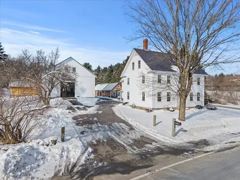76 Tsienneto Road Derry NH 03038