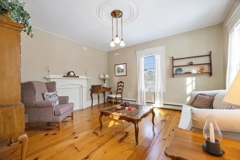 76 Tsienneto Road Derry NH 03038