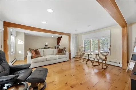 76 Tsienneto Road Derry NH 03038