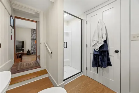 76 Tsienneto Road Derry NH 03038