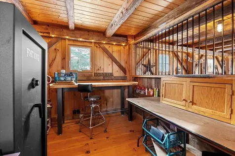 76 Tsienneto Road Derry NH 03038