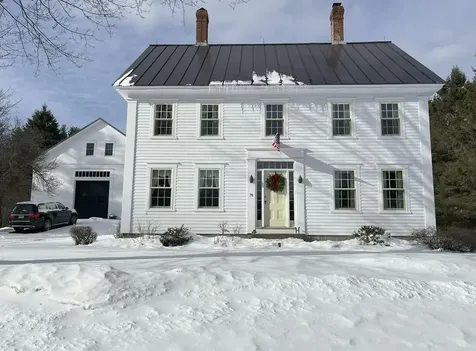 76 Tsienneto Road Derry NH 03038