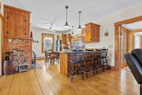 76 Tsienneto Road Derry NH 03038