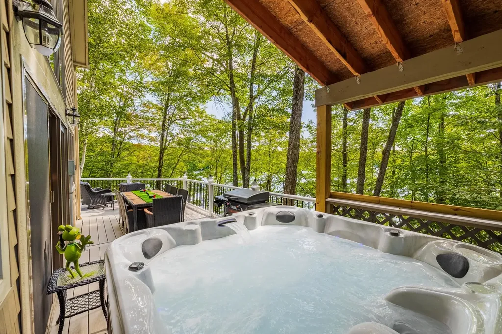 21 Shore Road Grantham NH 03753