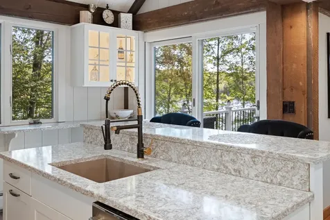 21 Shore Road Grantham NH 03753