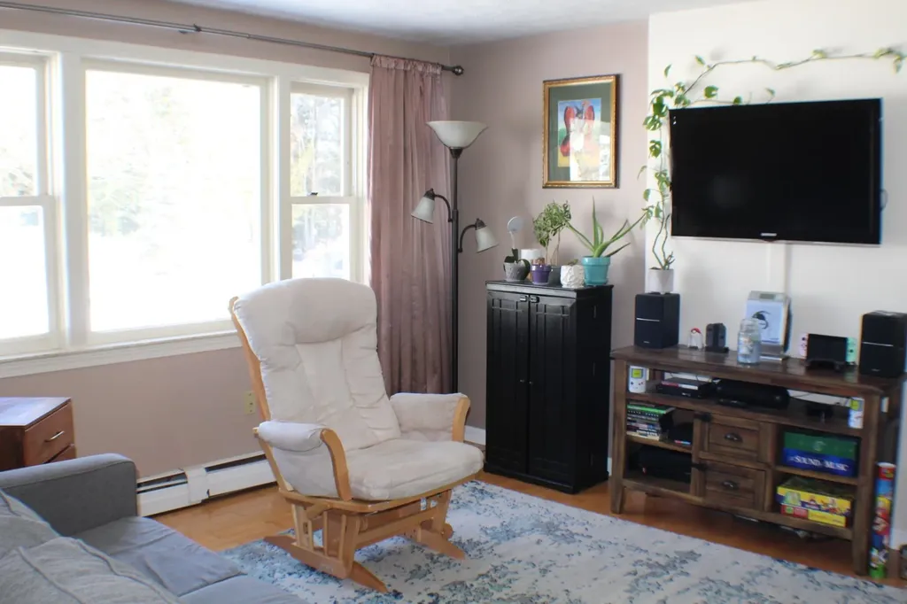 37 Woodbine Avenue Concord NH 03303