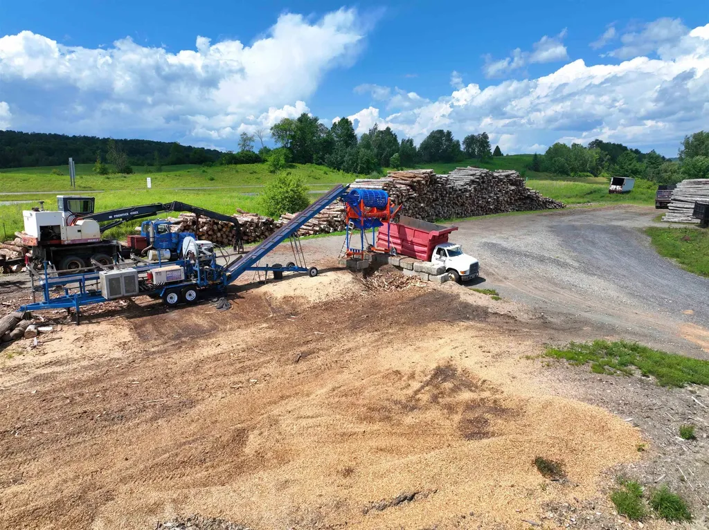 109 River Road Irasburg VT 05845