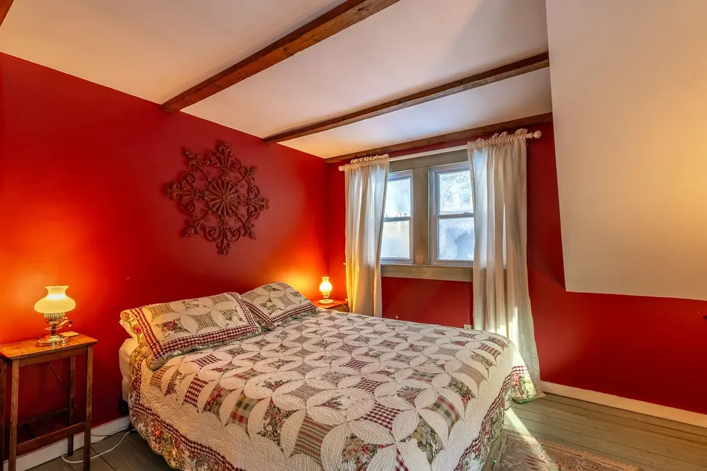 9047 Vt Route 30 Jamaica VT 05343