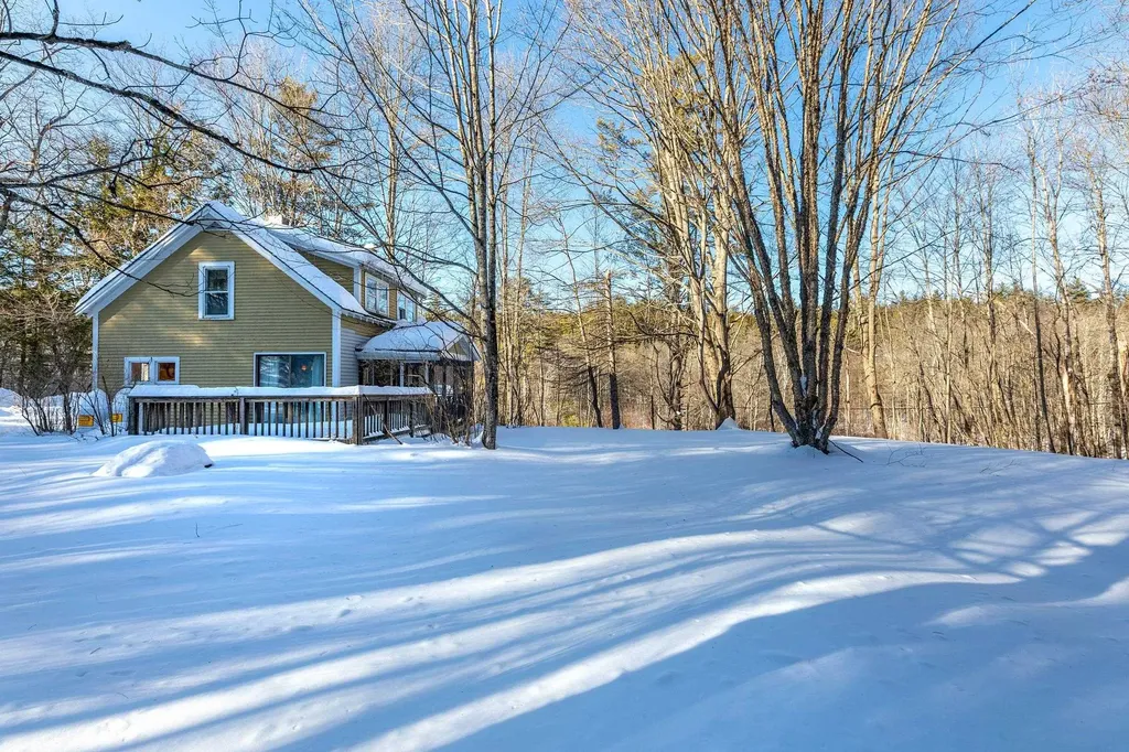 9047 Vt Route 30 Jamaica VT 05343