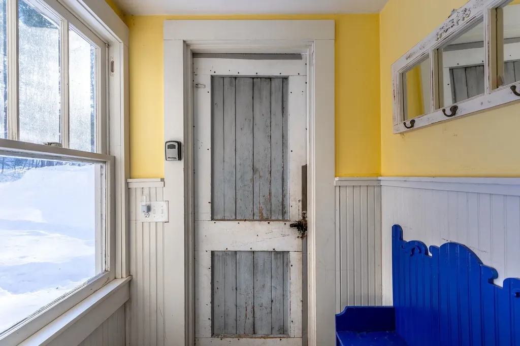 9047 Vt Route 30 Jamaica VT 05343