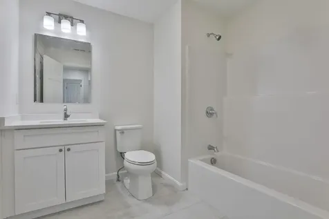 5 Autumn Lane Raymond NH 03077