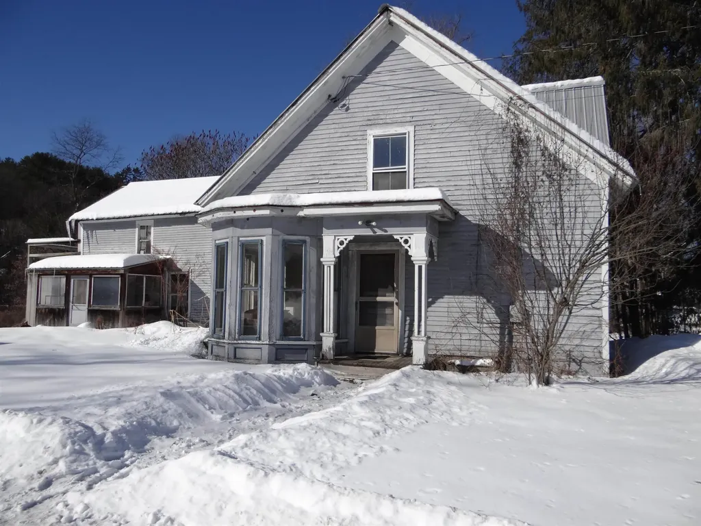 89 Route 12 Hartland VT 05048