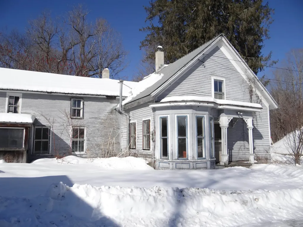 89 Route 12 Hartland VT 05048