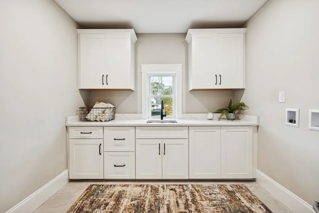 71 Shipwright Way Newington NH 03801