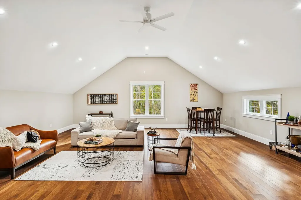 71 Shipwright Way Newington NH 03801