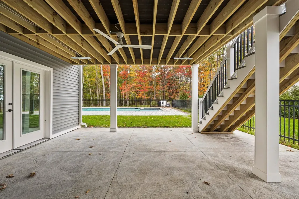 71 Shipwright Way Newington NH 03801