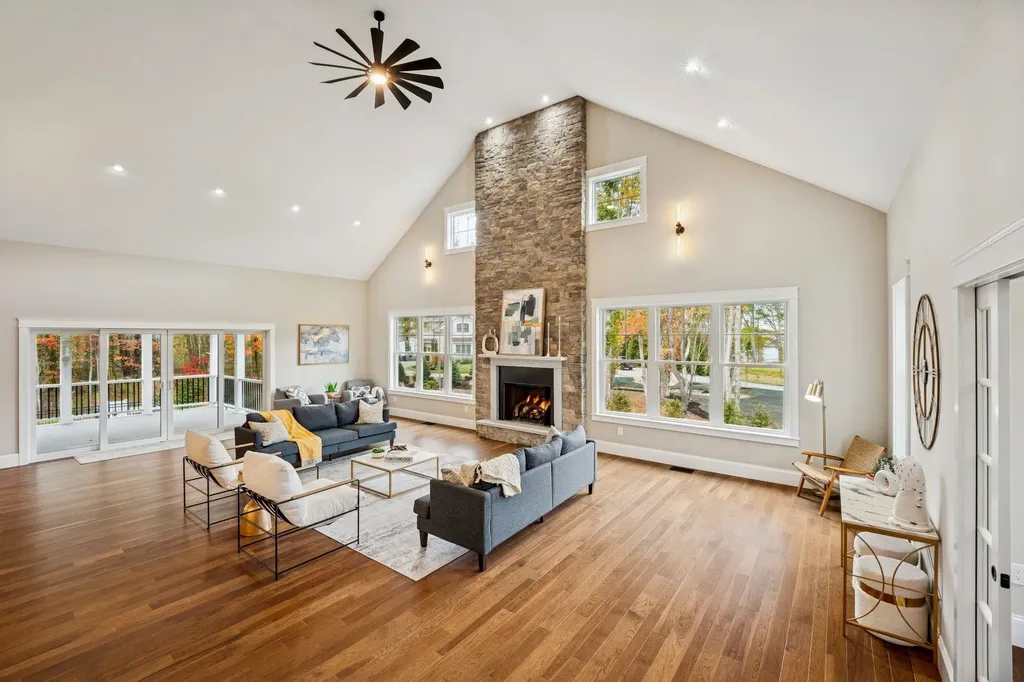71 Shipwright Way Newington NH 03801